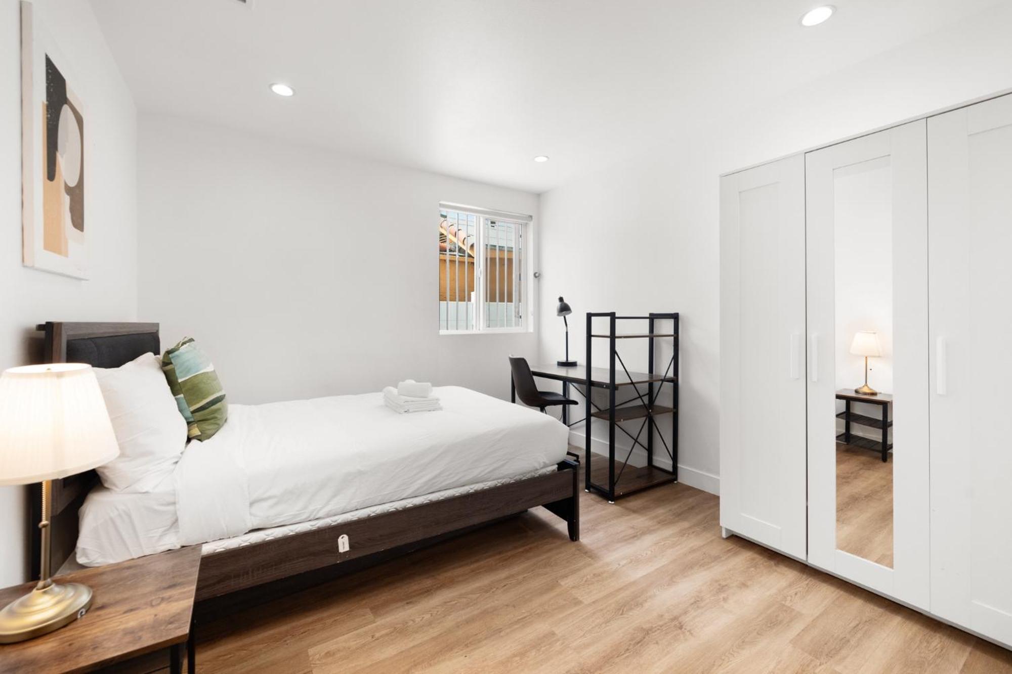 Spacious 1-Bd Hideaway Close To Usc Room With Share Livingroom Лос-Анджелес Екстер'єр фото